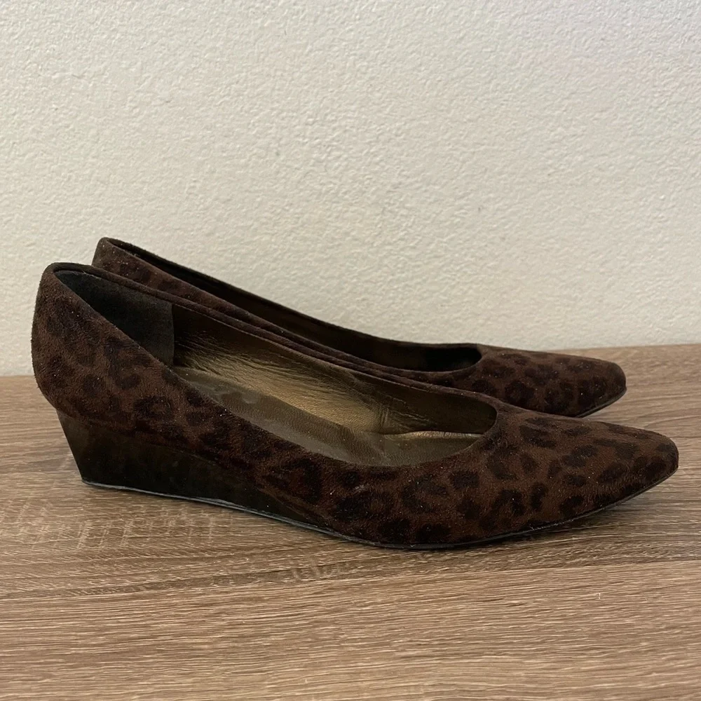 Stuart Weitzman Vintage Cheetah Print Suede Wedges, Size 6.5 - Picture 1 of 7